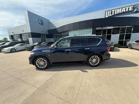 Used 2017 INFINITI QX80 4WD w/ Driver Assistance Package image 5