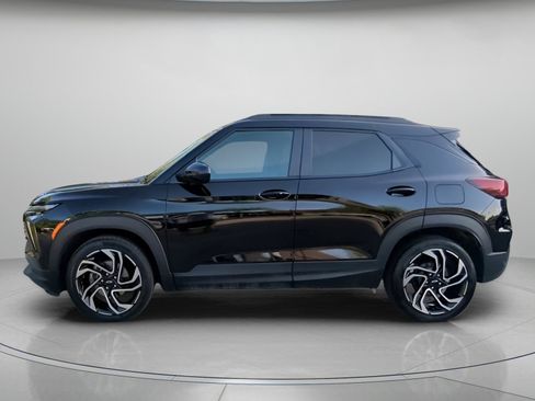 Used 2025 Chevrolet TrailBlazer RS w/ Convenience Package FWD image 16