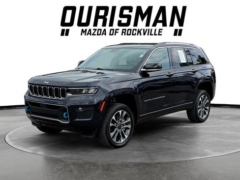 Used 2023 Jeep Grand Cherokee Overland AWD/4WD image 2