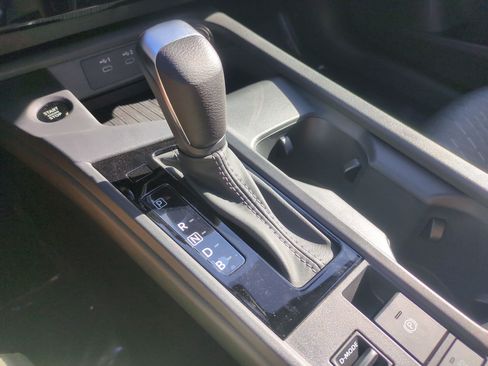 New 2026 Nissan Sentra SV w/ Floor Mat Package FWD image 18