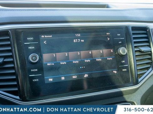 Used 2018 Volkswagen Atlas SEL Premium image 9