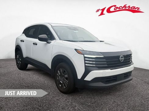 Used 2025 Nissan Kicks S FWD image 1