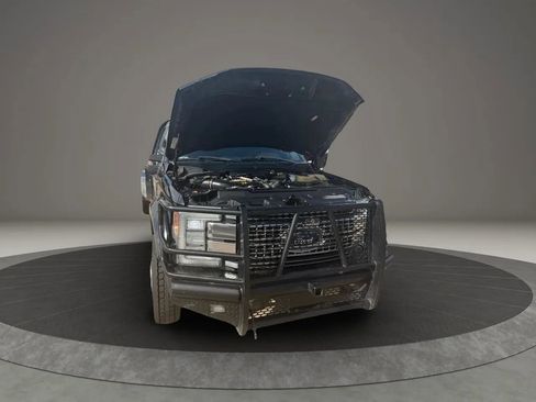 Used 2017 Ford F450 Platinum w/ Platinum Ultimate Package AWD/4WD image 5