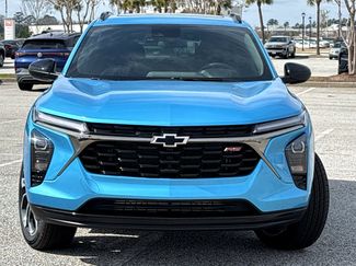 New 2026 Chevrolet Trax RS w/ Sunroof Package FWD video 2