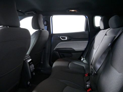 Used 2024 Jeep Compass Sport image 25