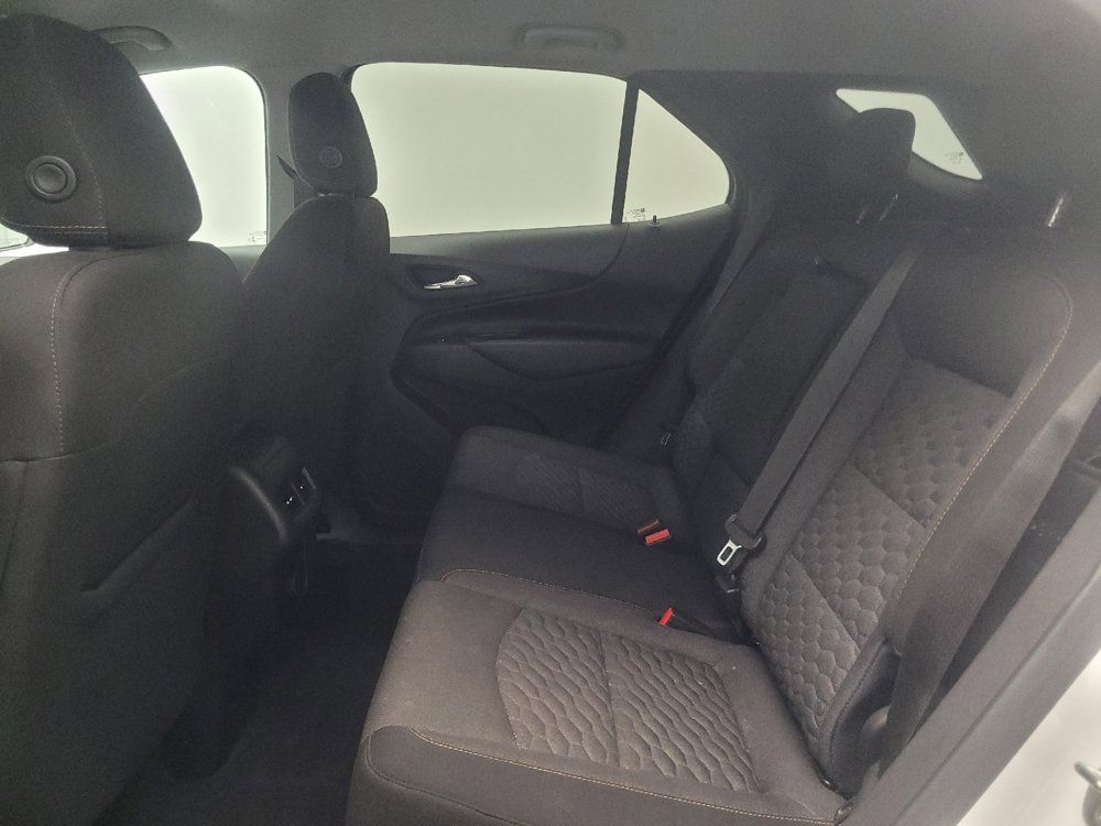 Used 2018 Chevrolet Equinox LT FWD image 18