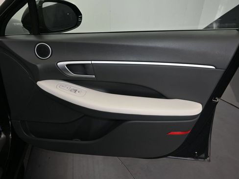 Used 2025 Hyundai Sonata SEL FWD image 15