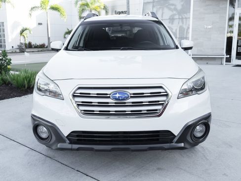 Used 2015 Subaru Outback 2.5i Premium w/ Protection Package #1 AWD/4WD image 4