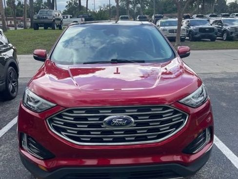 Used 2021 Ford Edge Titanium FWD image 12
