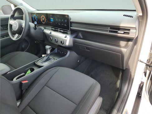 New 2026 Hyundai Kona SE FWD image 9