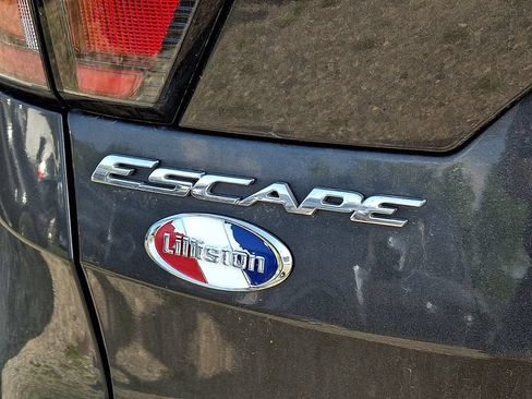 Used 2018 Ford Escape SEL AWD/4WD image 11
