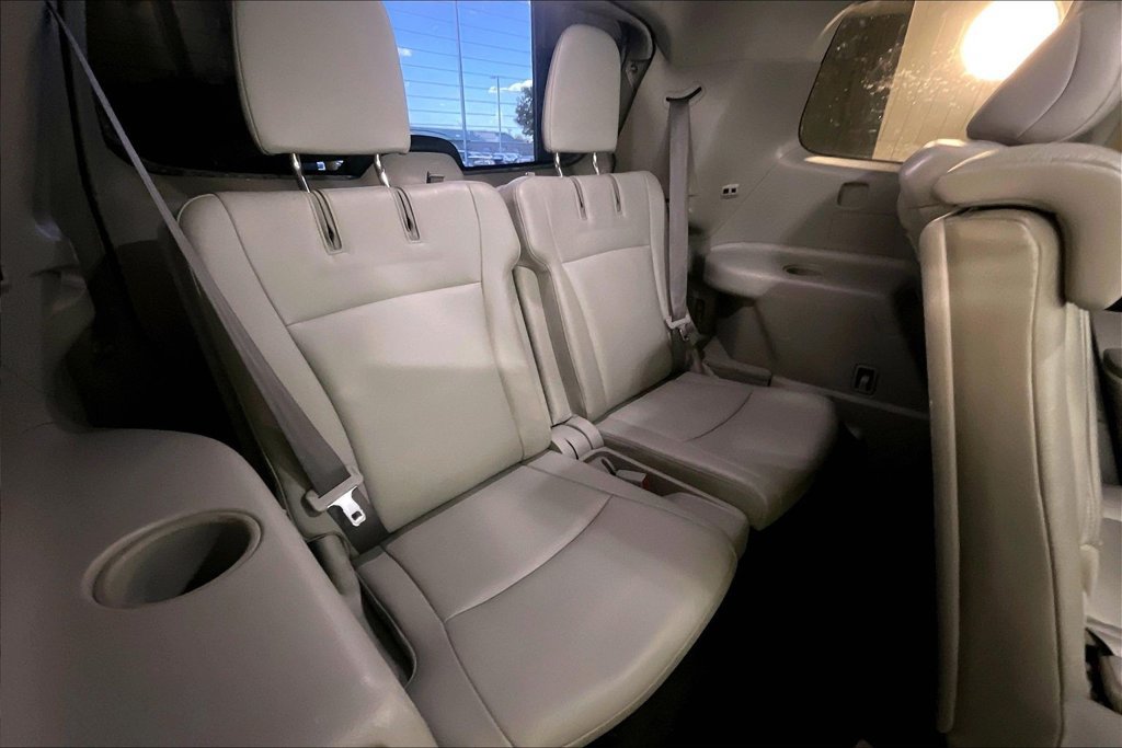 Used 2011 Toyota Highlander Limited FWD image 36