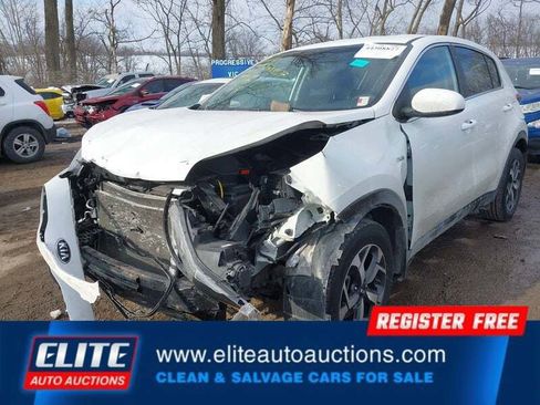 Used 2021 Kia Sportage LX AWD/4WD image 4