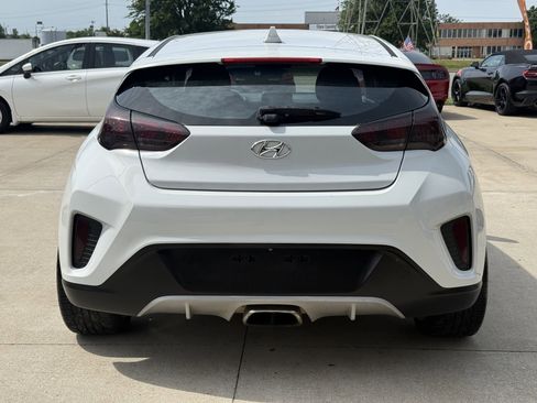 Used 2019 Hyundai Veloster 2.0 FWD image 6