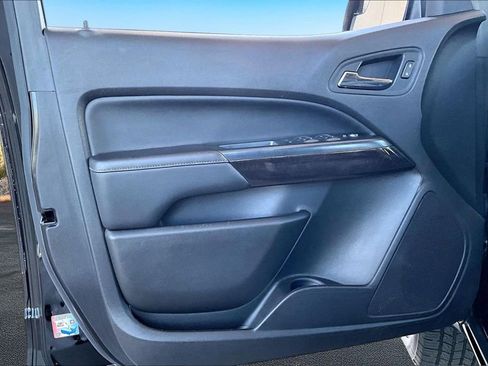 Used 2019 GMC Canyon SLE w/ SLE Convenience Package image 23