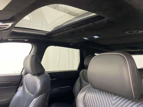 Used 2024 Hyundai Palisade Calligraphy image 10