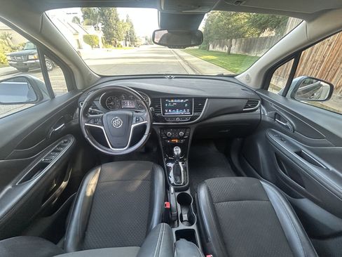 Used 2019 Buick Encore Preferred image 19
