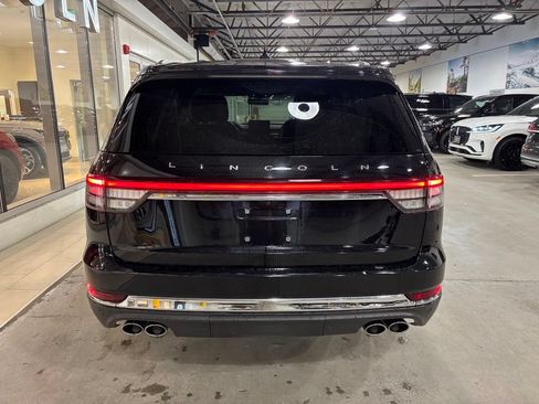 Used 2023 Lincoln Aviator AWD w/ Premium Package image 5