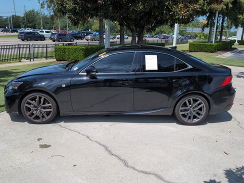 Used 2019 Lexus IS 350 F Sport w/ F Sport Package RWD image 7