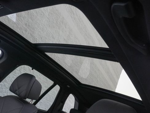Used 2026 BMW X5 M60i AWD/4WD image 15