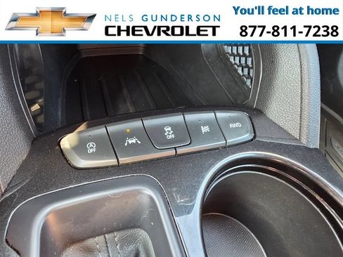 Used 2022 Chevrolet TrailBlazer LT w/ Convenience Package AWD/4WD image 22