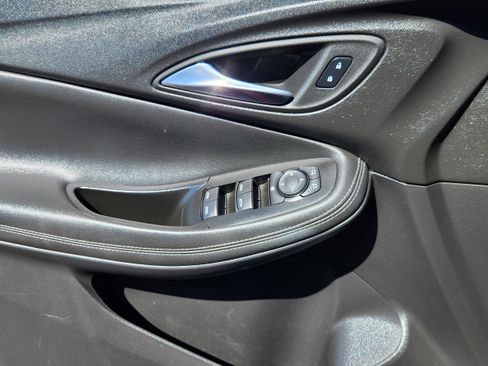 Used 2024 Buick Encore GX Sport Touring w/ Comfort Package image 8