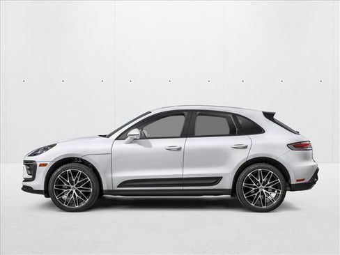 New 2026 Porsche Macan image 3