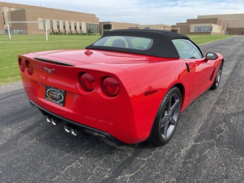 Used 2005 Chevrolet Corvette Convertible w/ Preferred Equipment Group RWD image 14