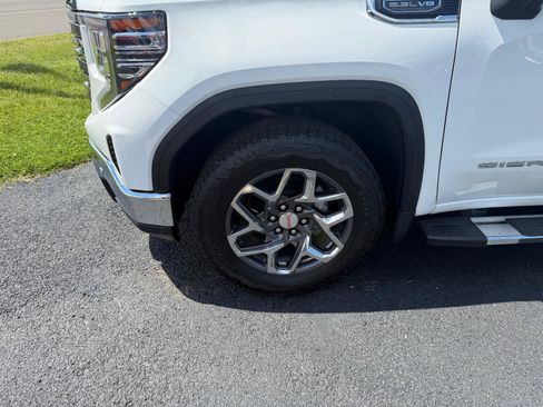 Used 2024 GMC Sierra 1500 SLT w/ SLT Premium Plus Package AWD/4WD image 2