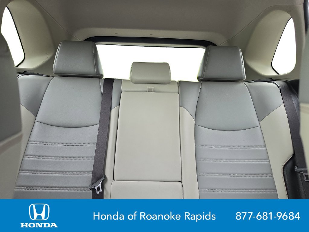 Used 2019 Toyota RAV4 XLE Premium FWD image 18