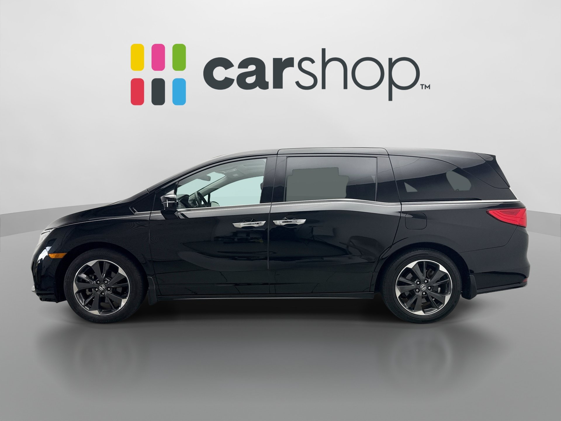 Used 2024 Honda Odyssey Elite image 2