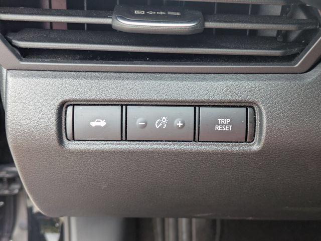 Used 2024 Nissan Altima 2.5 S FWD image 16