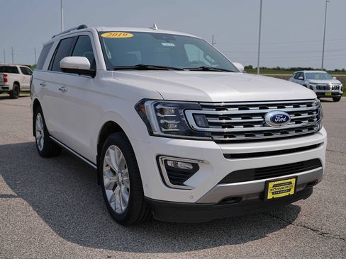 Used 2019 Ford Expedition Limited w/ Equipment Group 302A AWD/4WD image 4