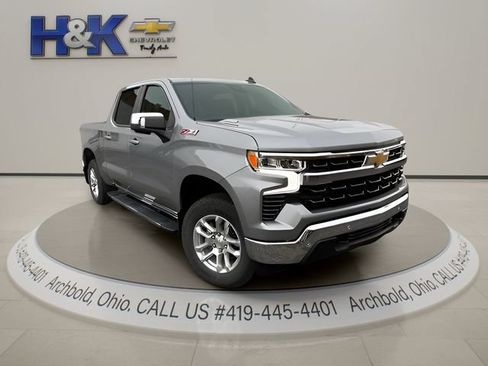 New 2026 Chevrolet Silverado 1500 LT w/ Z71 Off-Road Package AWD/4WD image 2