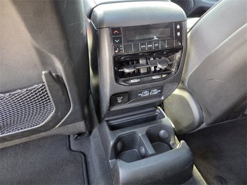 Used 2024 Jeep Grand Cherokee L Limited w/ Luxury Tech Group II image 18