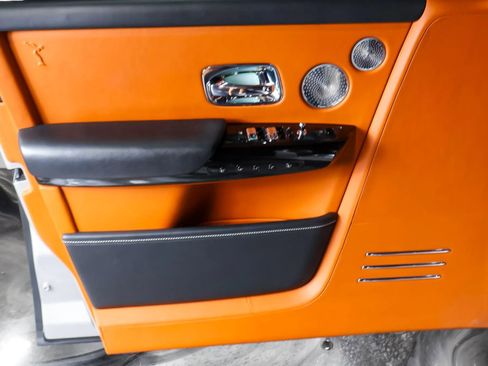 Used 2018 Rolls-Royce Phantom Sedan RWD image 15
