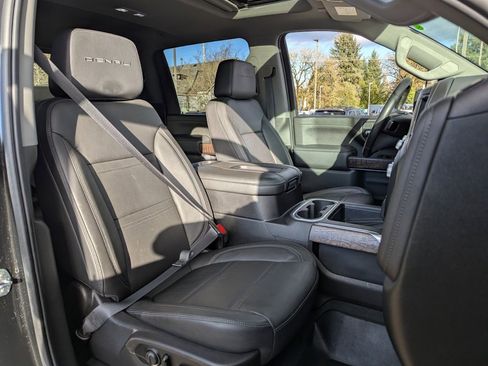 Used 2021 GMC Sierra 2500 Denali w/ Denali Ultimate Package image 40