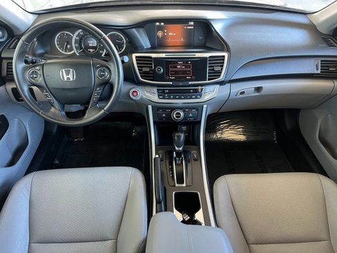 Used 2013 Honda Accord Touring image 18
