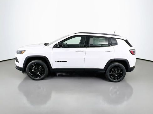 New 2026 Jeep Compass Latitude AWD/4WD image 4