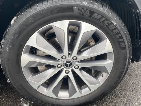 Used 2022 Mercedes-Benz GLE 350 4MATIC image 5