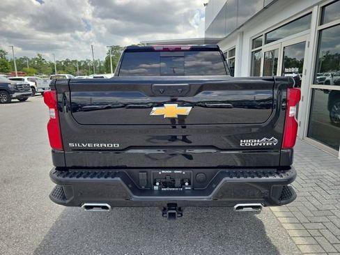 Certified 2025 Chevrolet Silverado 1500 High Country AWD/4WD image 7