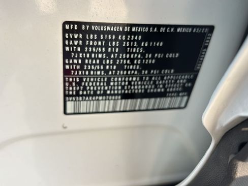 Used 2023 Volkswagen Tiguan SE FWD image 23