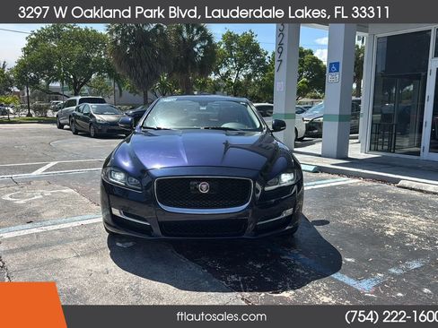 Used 2016 Jaguar XJ AWD/4WD image 5
