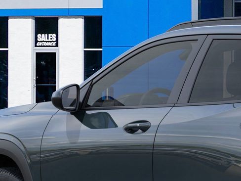 New 2026 Chevrolet Trax LT w/ Sunroof Package image 12