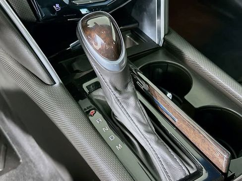 Used 2016 Cadillac XTS Luxury image 19