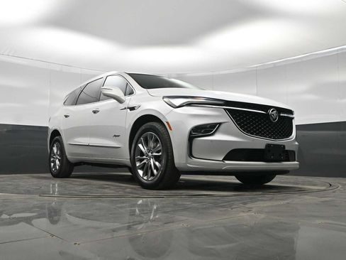 Used 2023 Buick Enclave Avenir w/ Avenir Technology Package image 30