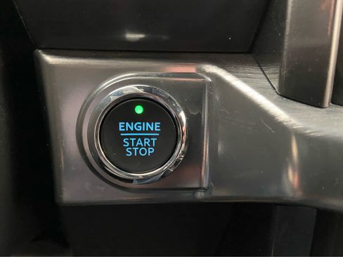 Used 2023 Ford F150 Lariat w/ Equipment Group 502A High image 39