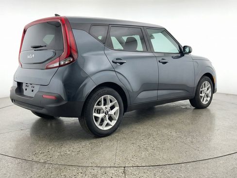 Used 2025 Kia Soul LX w/ LX Technology Package image 9