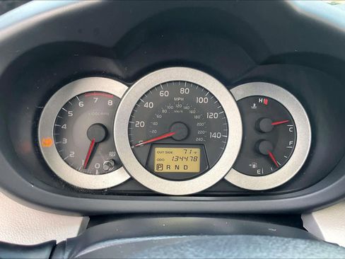 Used 2008 Toyota RAV4 Limited AWD/4WD image 25