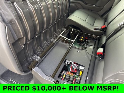 Used 2024 INEOS Grenadier Fieldmaster Edition image 31